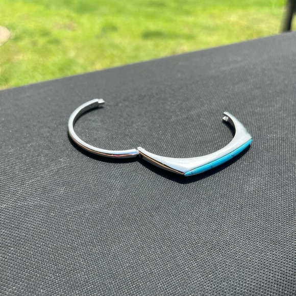 Michael Kors Tribal Hinge Bangle bracelet - Picture 3 of 4